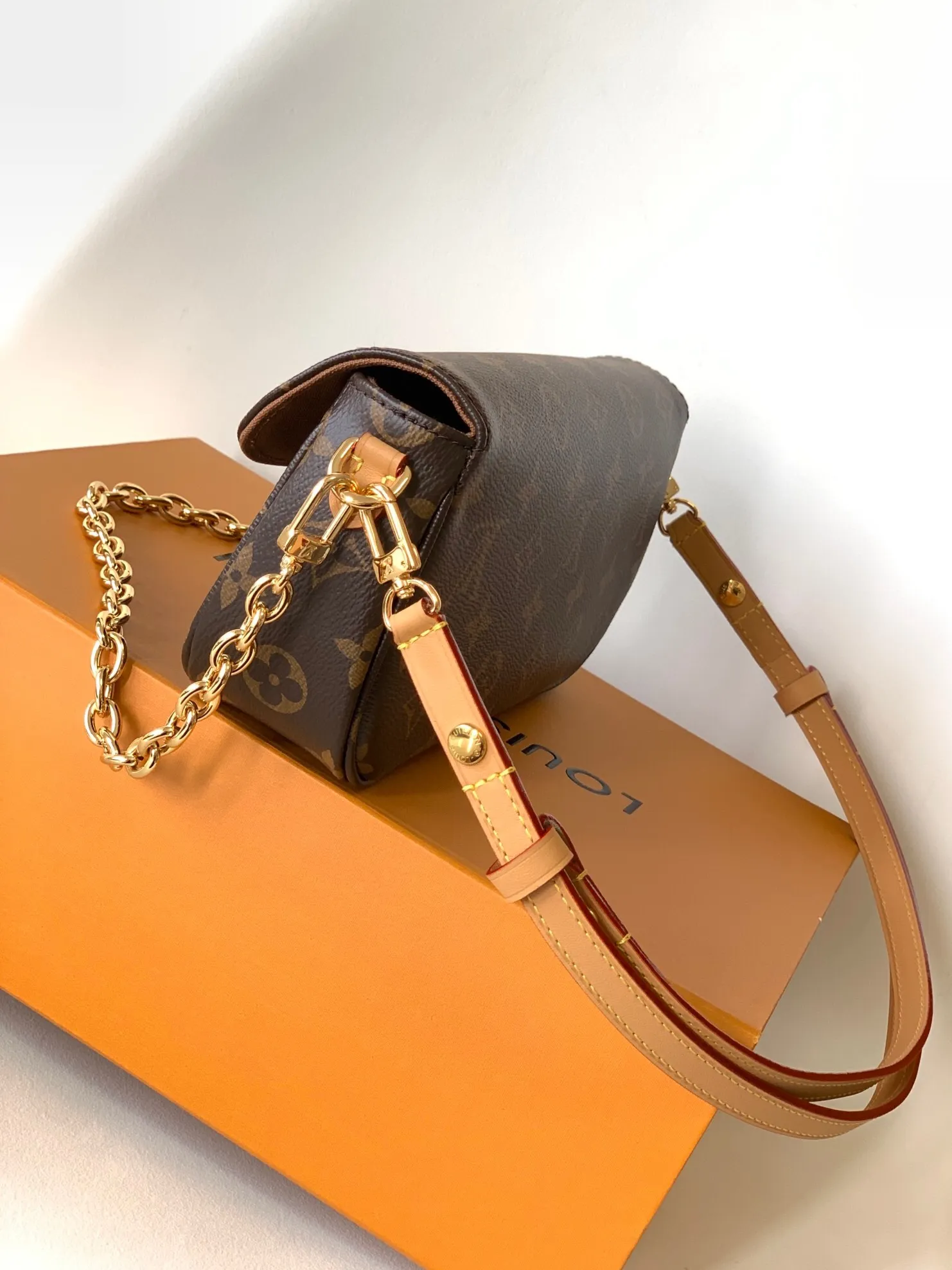 All Categories Official Website "Brand Women's Bags" Women's Bags 💙 LV 2024 New LV Crossbody Bag