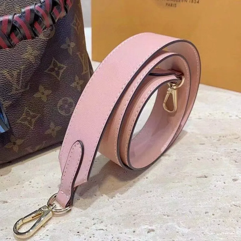 All categories Official website "Brand Women's Bags" Women's Bags 💙 LV fine imitation LV, high imitation LV bags, LV crossbody bags, 2023 official latest version LV armpit bags, LV bag factory, recommended bags, size: 25-21CM