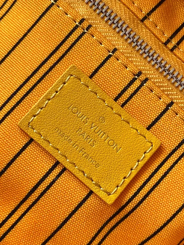 All Categories Official Website "Brand Women's Bags" Women's Bags 💙 LV 2025 New LV Cosmetic Bag
