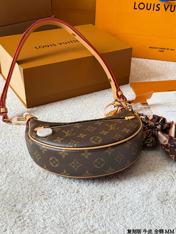 All categories Official website "Brand Women's Bags" Women's Bags 💙 LV 2025 new LV armpit bag
