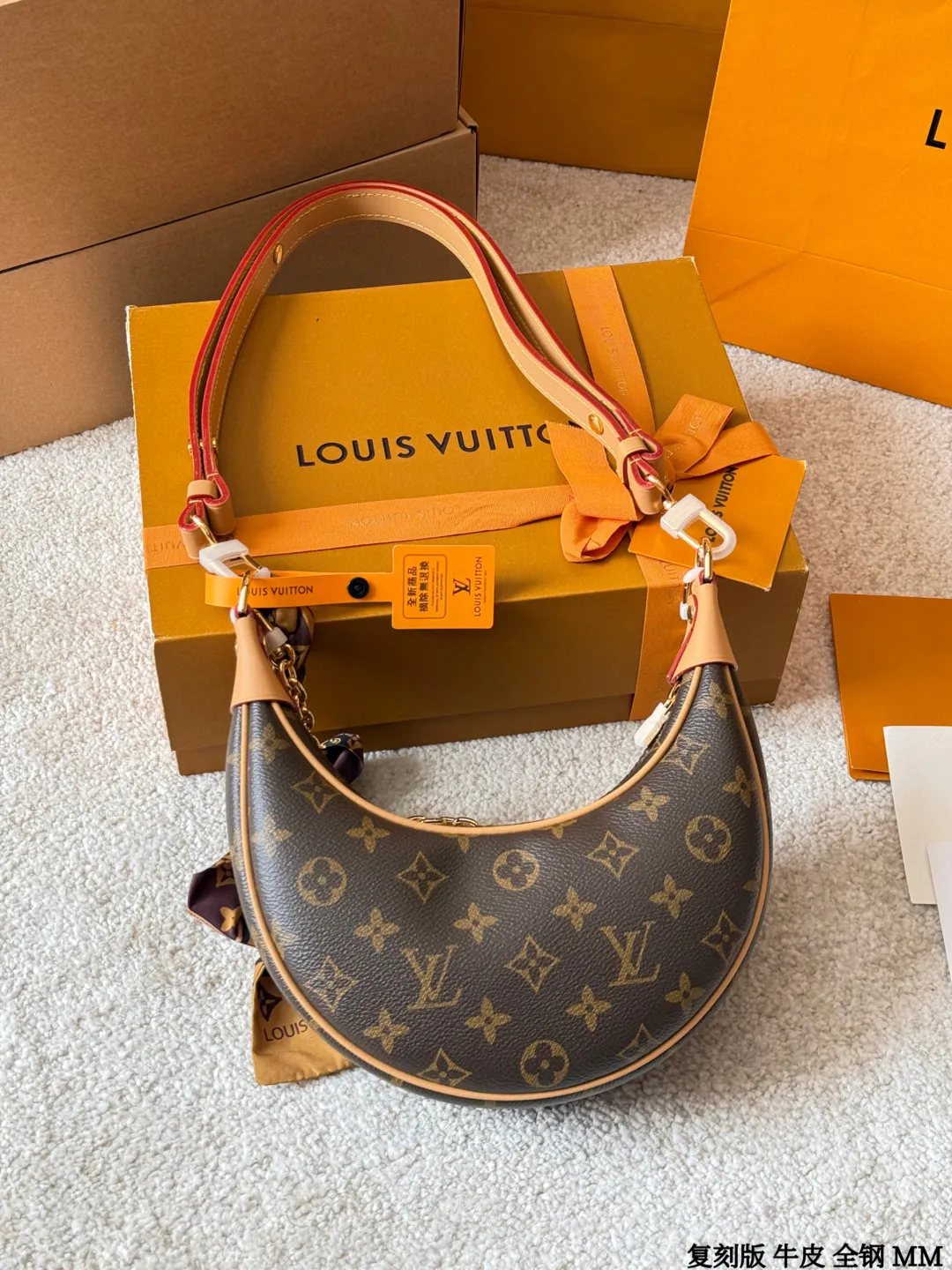All categories Official website "Brand Women's Bags" Women's Bags 💙 LV 2025 new LV armpit bag