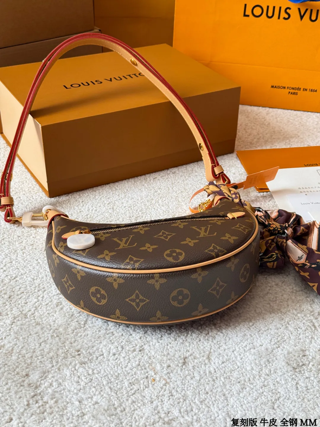 All categories Official website "Brand Women's Bags" Women's Bags 💙 LV 2025 new LV armpit bag
