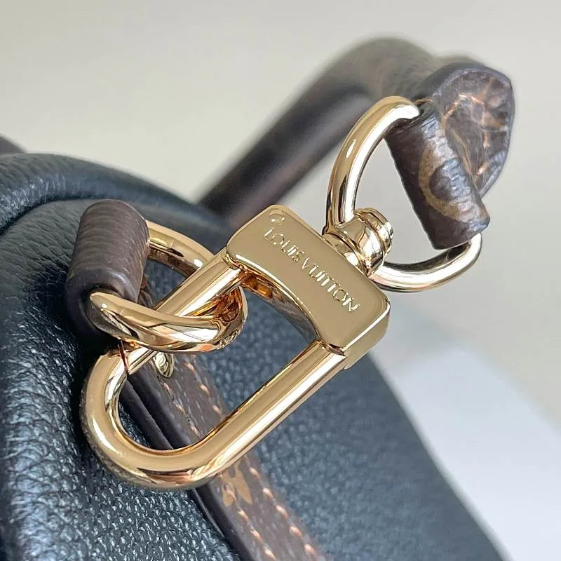 All Categories Official Website "Brand Women's Bags" Women's Bags 💙 LV LV 2026 New Crossbody Shoulder Bag