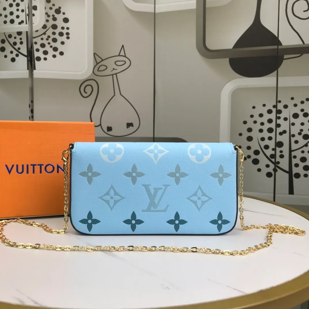 All categories Official website "Brand Women's Bags" Women's Bags 💙 LV 2022 official new LV crossbody bag wholesale 58001000 High quality Size: 21-12-3CM