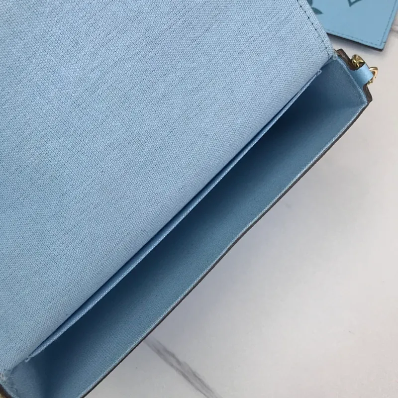 All categories Official website "Brand Women's Bags" Women's Bags 💙 LV 2022 official new LV crossbody bag wholesale 58001000 High quality Size: 21-12-3CM