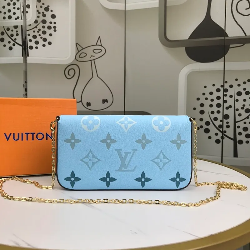 All categories Official website "Brand Women's Bags" Women's Bags 💙 LV 2022 official new LV crossbody bag wholesale 58001000 High quality Size: 21-12-3CM