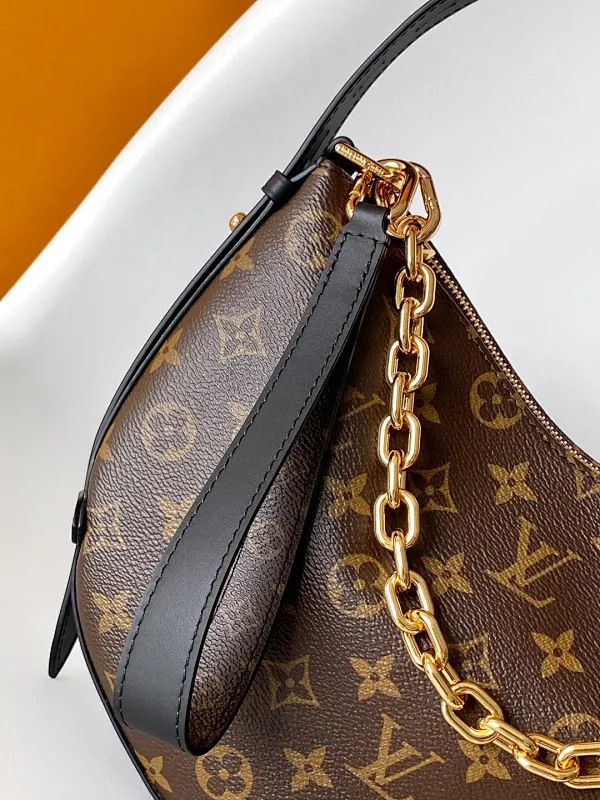 All categories Official website "Brand Women's Bags" Women's Bags 💙 LV 2025 new LV armpit bag