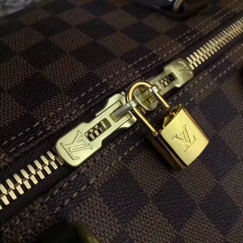 All categories Official website "Brand Women's Bags" Women's Bags 💙 LV fine imitation LV, high imitation LV bags, LV handbags, 2023 official latest version LV travel bag, LV bag factory, recommended bags, size: 55-25-30CM