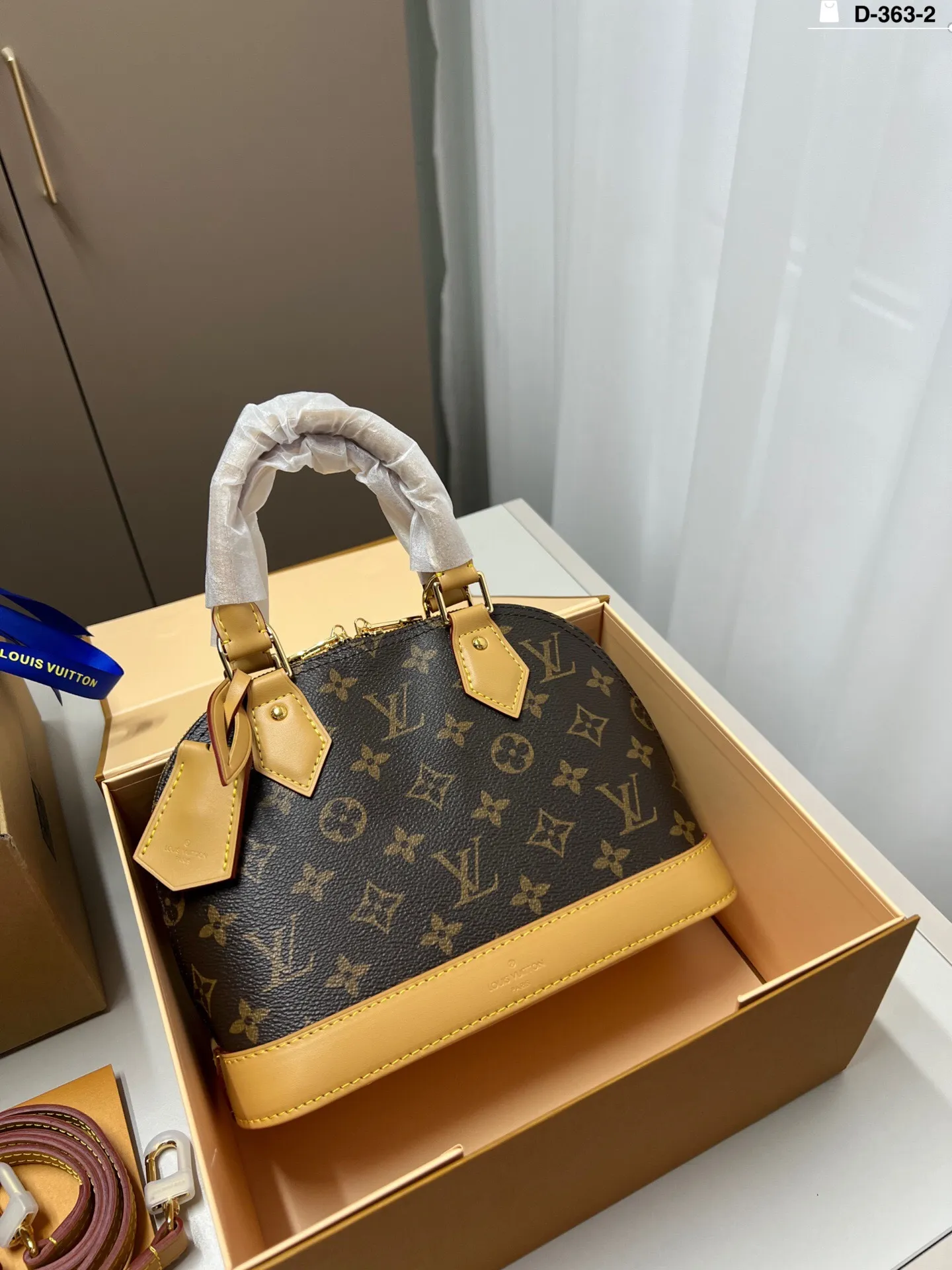 All Categories Official Website "Brand Women's Bags" Women's Bags 💙 LV 2025 New LV Crossbody Bag