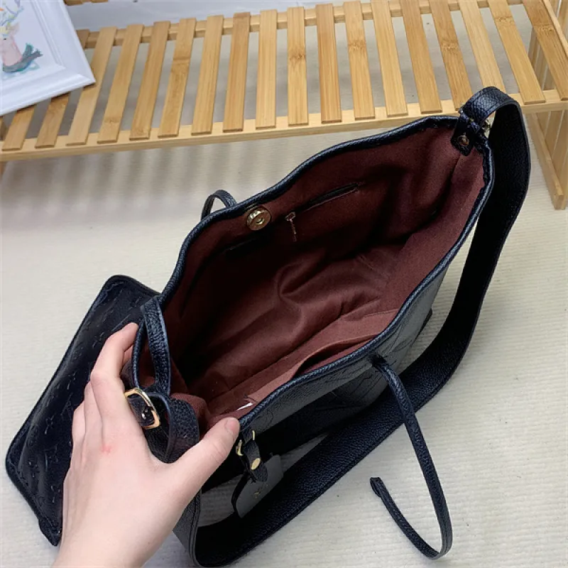All categories Official website "Three-piece bag set" Three-piece set💖 LV 2023 new LV bag three-piece set wholesale