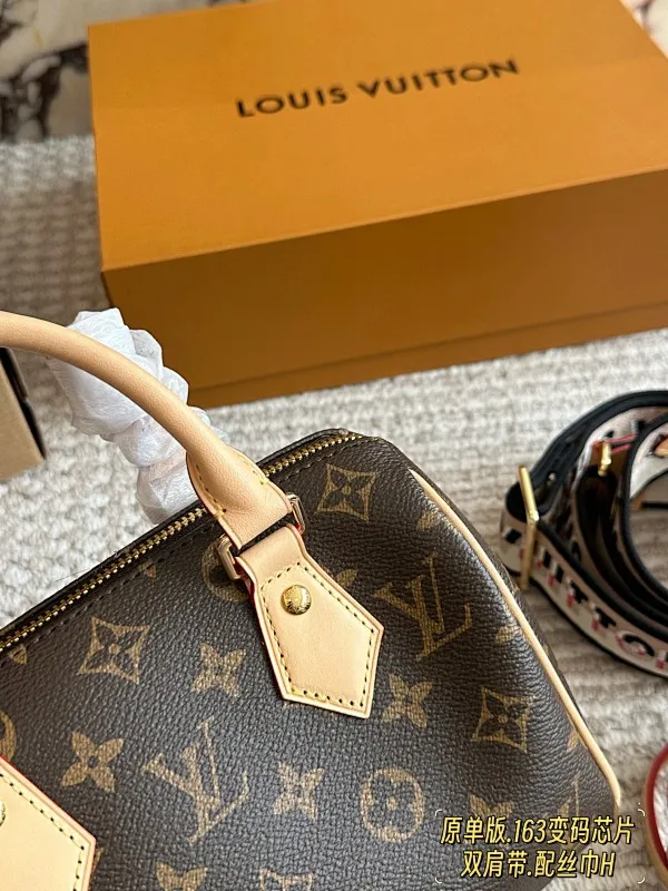 All Categories Official Website "Brand Women's Bags" Women's Bags 💙 LV 2025 New LV Crossbody Bag