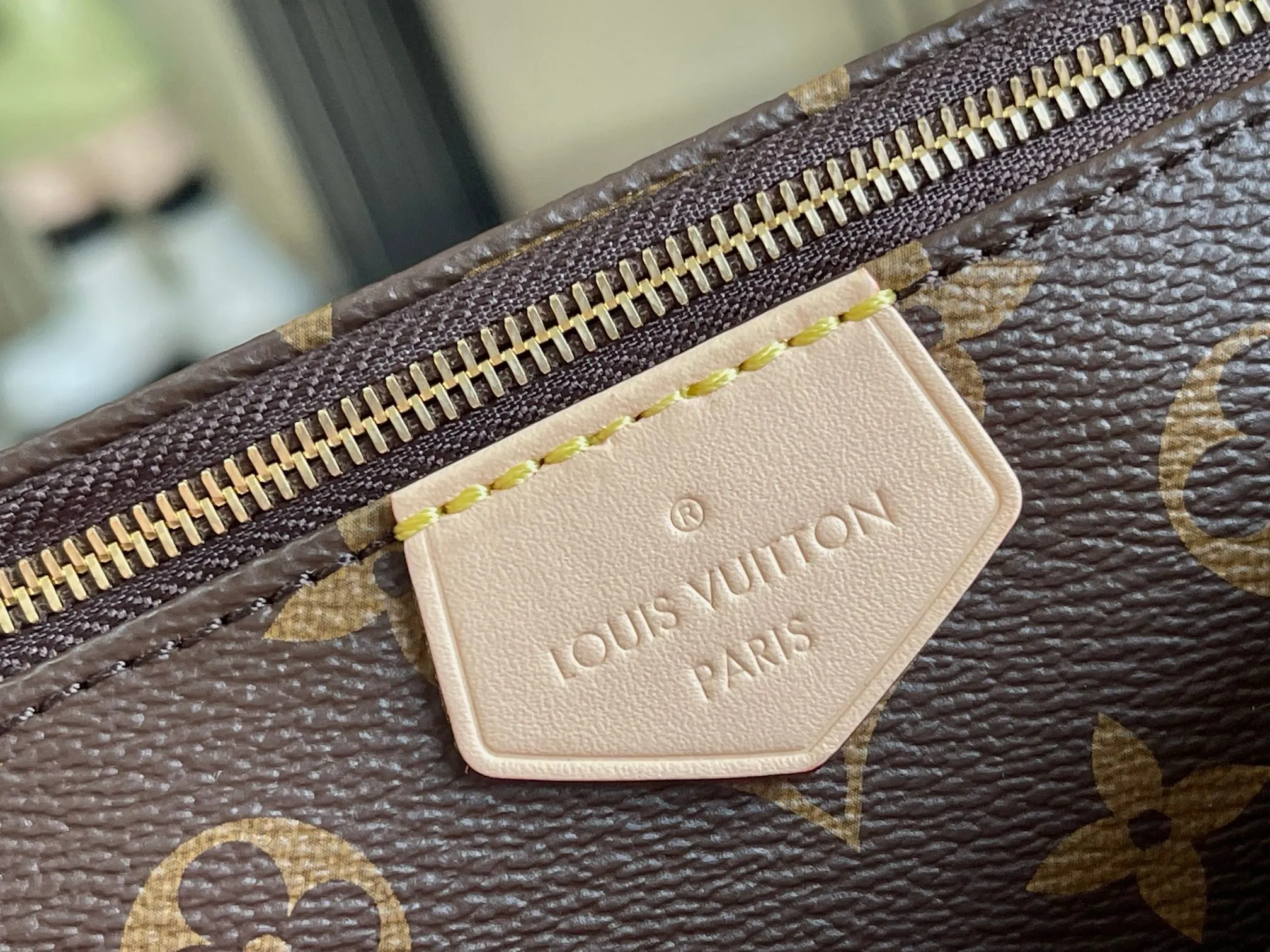 All Categories 💚 Authentic Grade Bags 💚 LV 2026 New LV Top Replica Crossbody Shoulder Bag