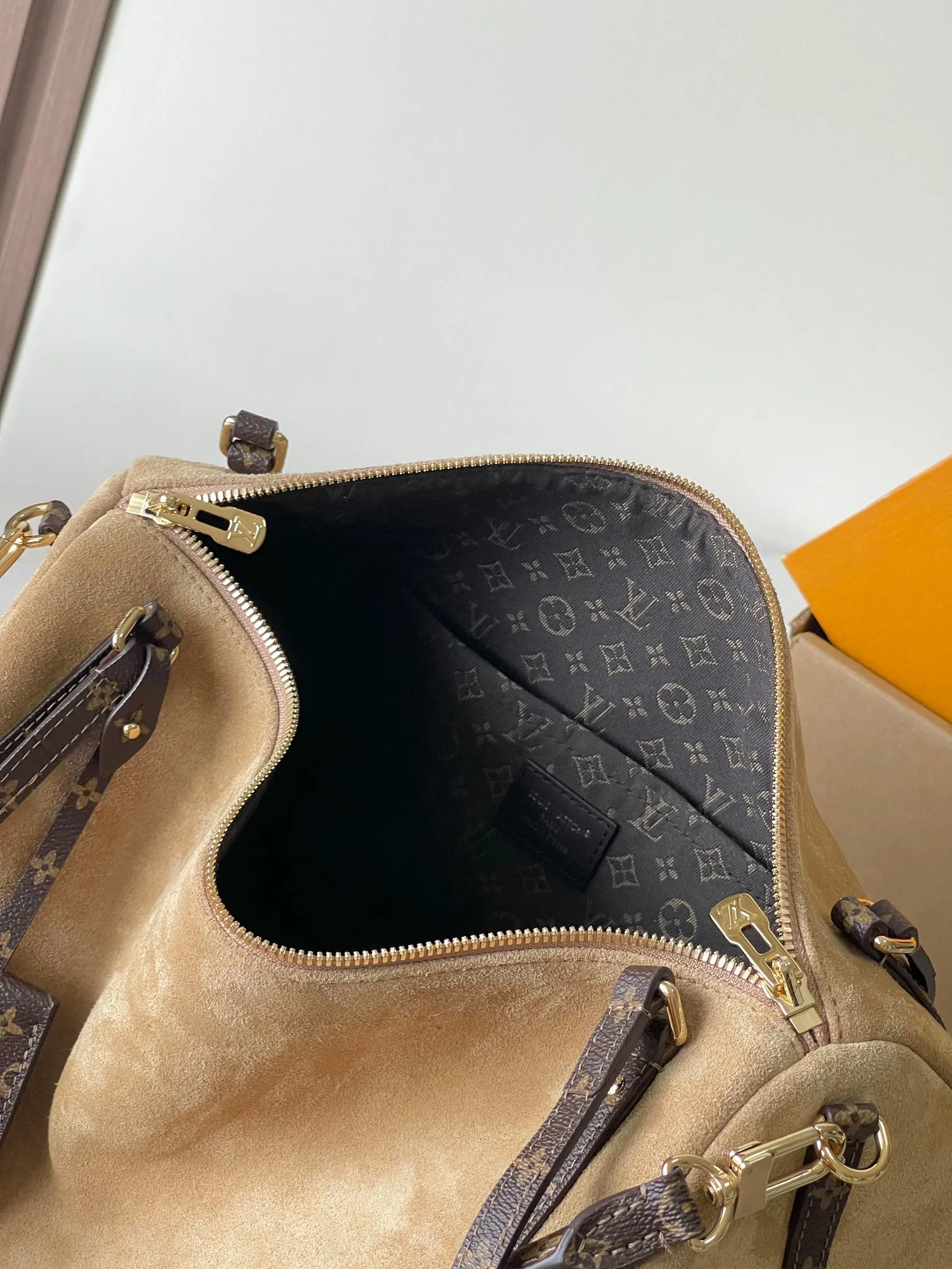 All Categories Official Website "Brand Women's Bags" Women's Bags 💙 LV 2026 New LV Crossbody Bag