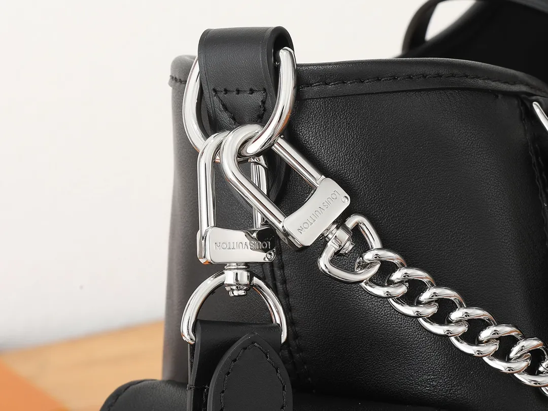 All Categories Official Website "Brand Women's Bags" Women's Bags 💙 LV LV 2026 New Crossbody Shoulder Bag