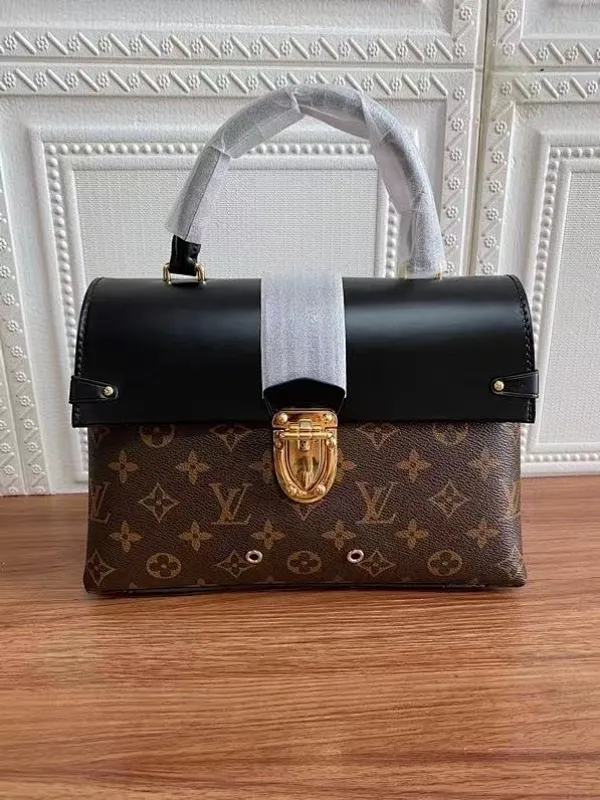 All categories Official website "Brand Women's Bags" Women's Bags 💙 LV fine imitation LV, high imitation LV bags, LV crossbody bags, 2023 official latest version LV handbags, LV bag factory, recommended bags, size: 25-19-10CM