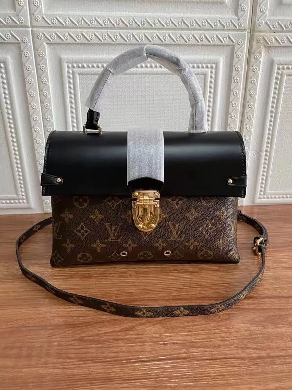 All categories Official website "Brand Women's Bags" Women's Bags 💙 LV fine imitation LV, high imitation LV bags, LV crossbody bags, 2023 official latest version LV handbags, LV bag factory, recommended bags, size: 25-19-10CM