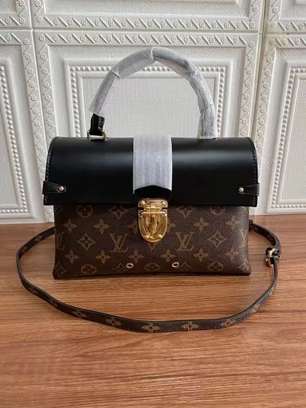 All categories Official website "Brand Women's Bags" Women's Bags 💙 LV fine imitation LV, high imitation LV bags, LV crossbody bags, 2023 official latest version LV handbags, LV bag factory, recommended bags, size: 25-19-10CM