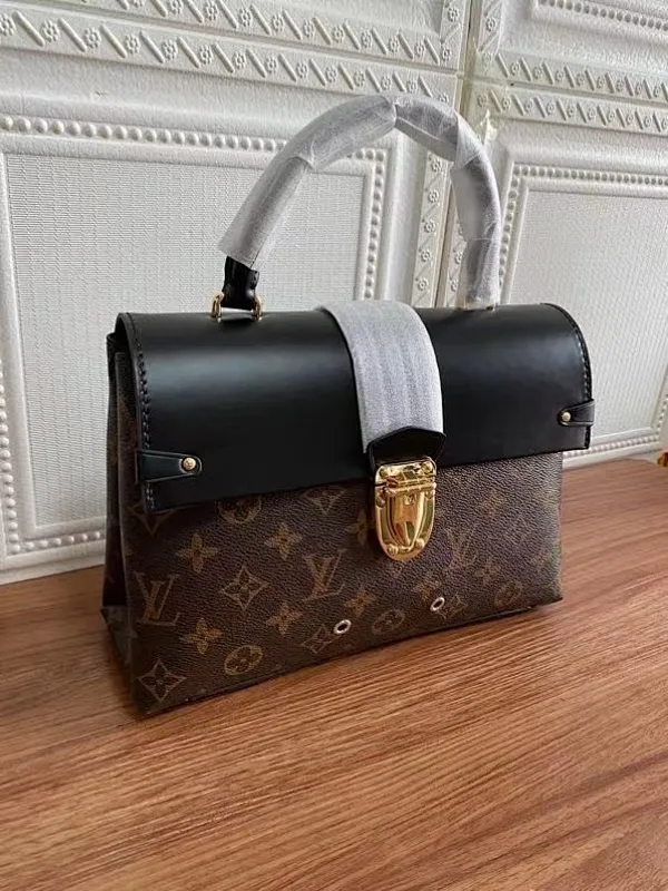 All categories Official website "Brand Women's Bags" Women's Bags 💙 LV fine imitation LV, high imitation LV bags, LV crossbody bags, 2023 official latest version LV handbags, LV bag factory, recommended bags, size: 25-19-10CM