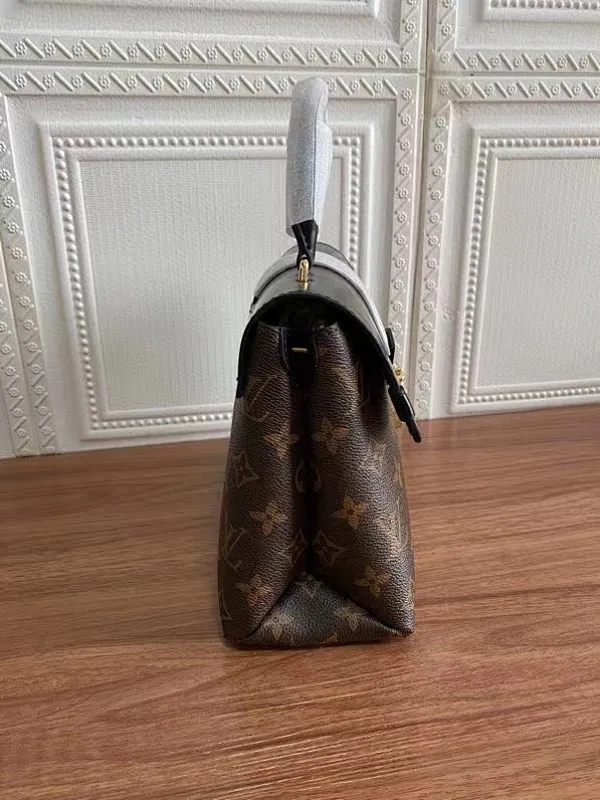 All categories Official website "Brand Women's Bags" Women's Bags 💙 LV fine imitation LV, high imitation LV bags, LV crossbody bags, 2023 official latest version LV handbags, LV bag factory, recommended bags, size: 25-19-10CM