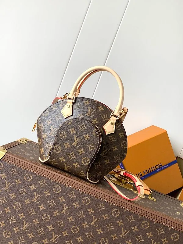All Categories Official Website "Brand Women's Bags" Women's Bags 💙 LV 2026 New LV Crossbody Bag