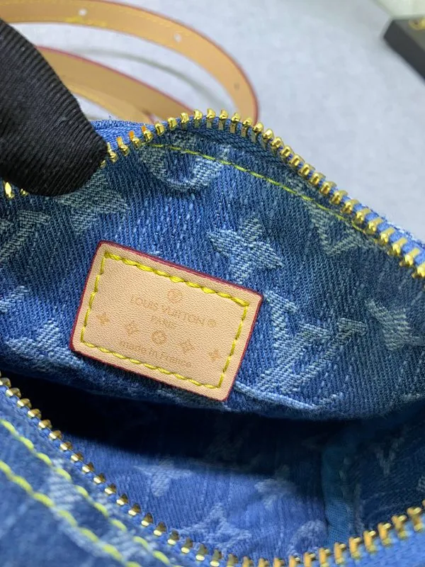 All Categories Official Website "Brand Women's Bags" Women's Bags 💙 LV 2024 New LV Crossbody Bag