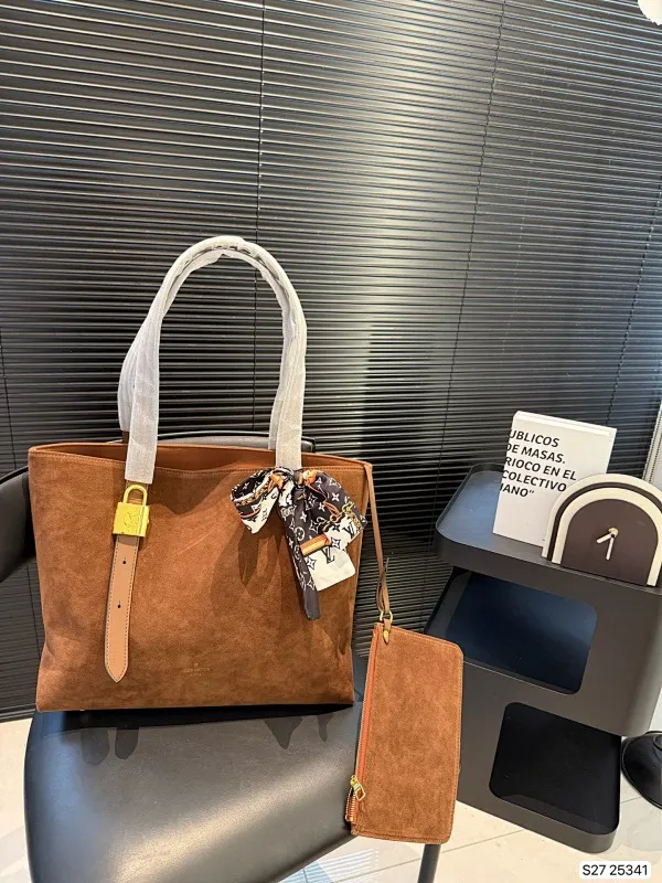 All Categories Official Website "Brand Women's Bags" Women's Bags 💙 LV 2025 New LV Suede Lock Armpit
