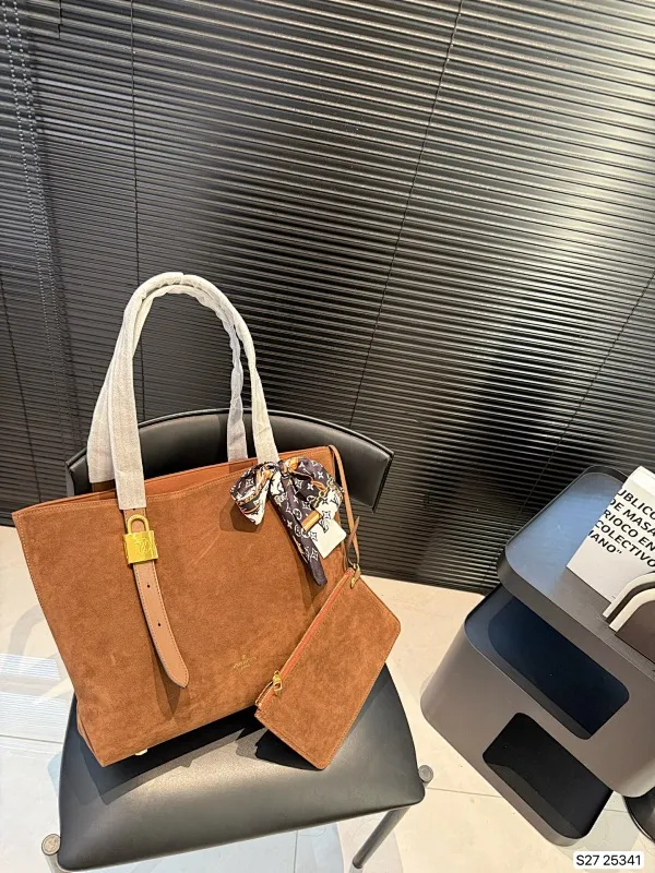 All Categories Official Website "Brand Women's Bags" Women's Bags 💙 LV 2025 New LV Suede Lock Armpit