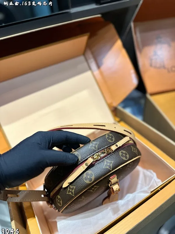 All Categories Official Website "Brand Women's Bags" Women's Bags 💙 LV 2025 New LV Crossbody Bag