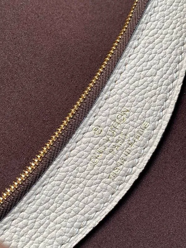 All Categories Official Website "Brand Women's Bags" Women's Bags 💙 LV 2026 New LV Crossbody Bag