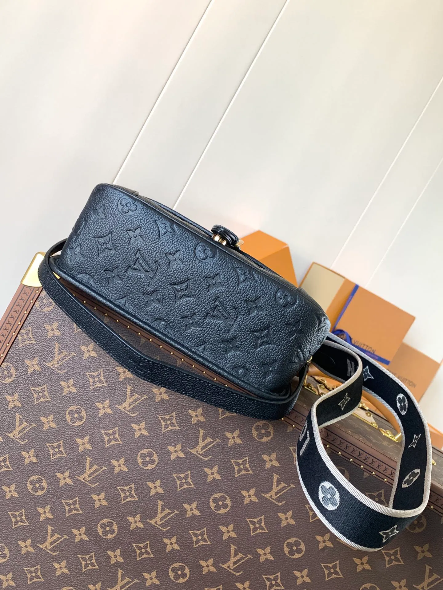 All Categories Official Website "Brand Women's Bags" Women's Bags 💙 LV 2026 New LV Crossbody Bag
