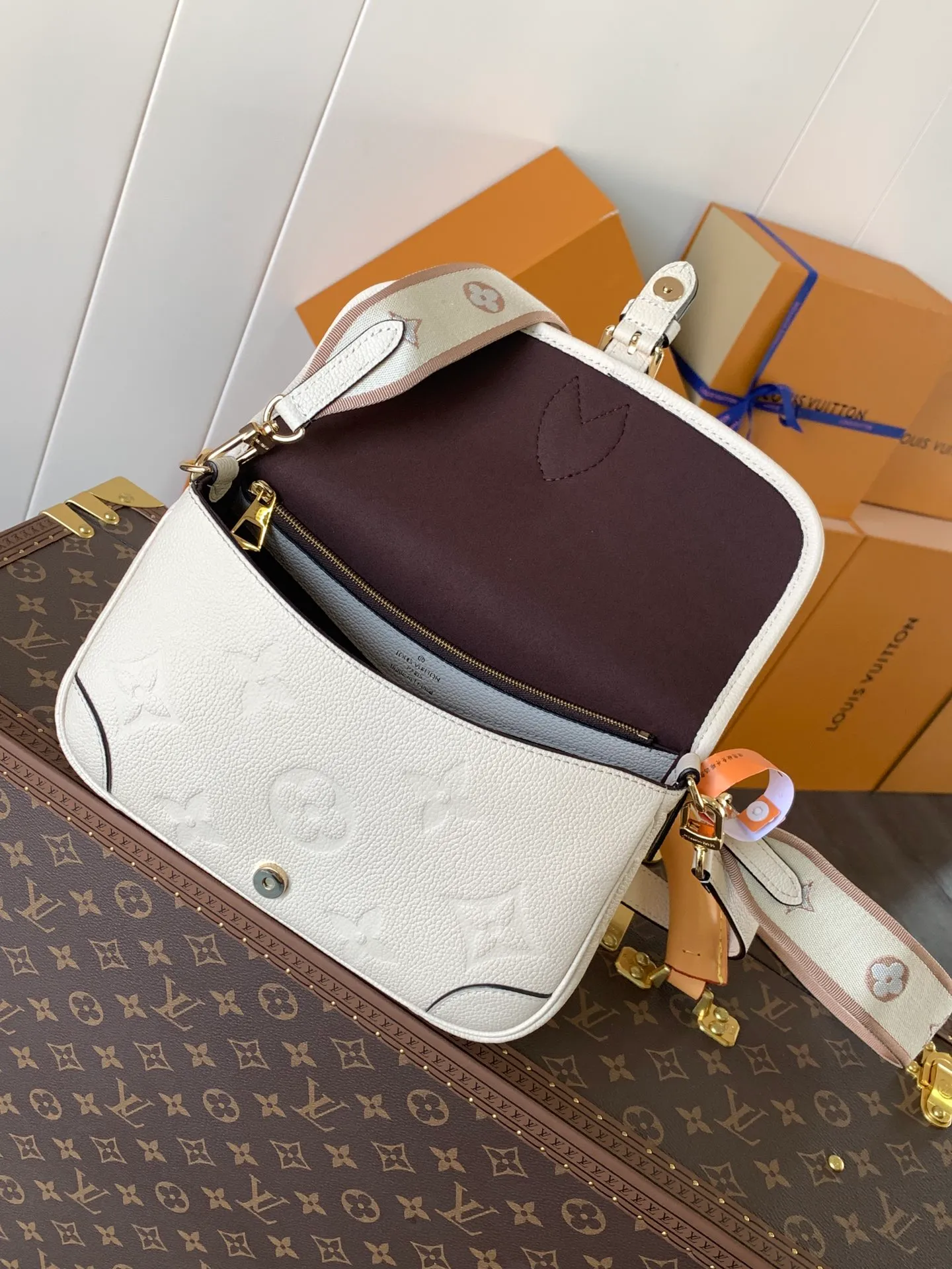 All Categories Official Website "Brand Women's Bags" Women's Bags 💙 LV 2026 New LV Crossbody Bag