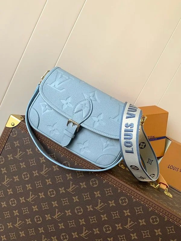 All Categories Official Website "Brand Women's Bags" Women's Bags 💙 LV 2026 New LV Crossbody Bag