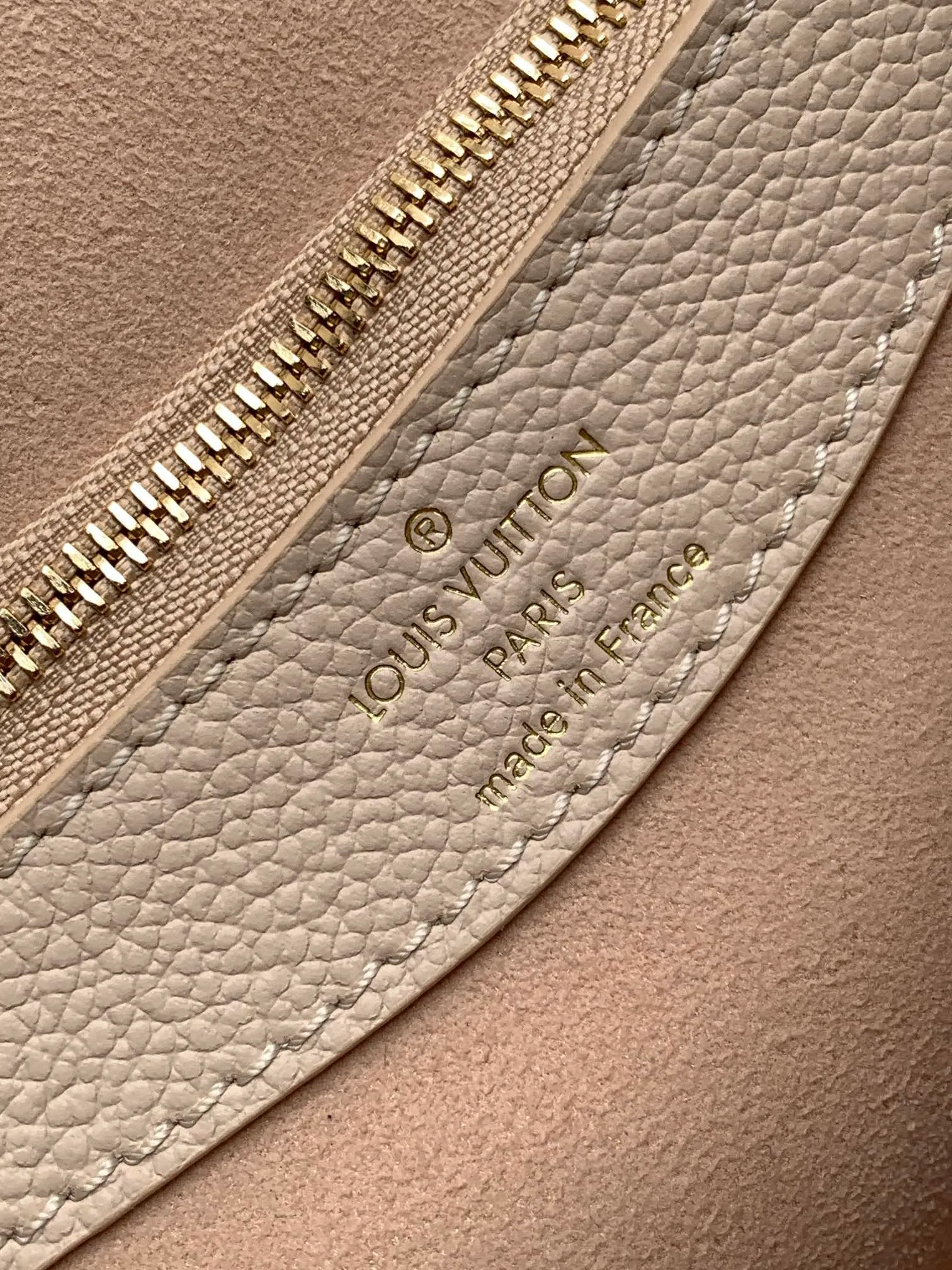 All Categories Official Website "Brand Women's Bags" Women's Bags 💙 LV 2026 New LV Crossbody Bag