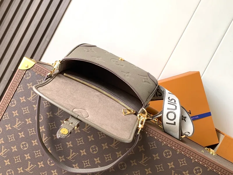 All Categories Official Website "Brand Women's Bags" Women's Bags 💙 LV 2026 New LV Crossbody Bag
