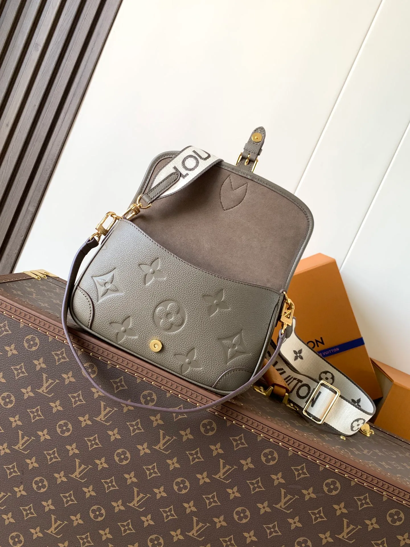 All Categories Official Website "Brand Women's Bags" Women's Bags 💙 LV 2026 New LV Crossbody Bag