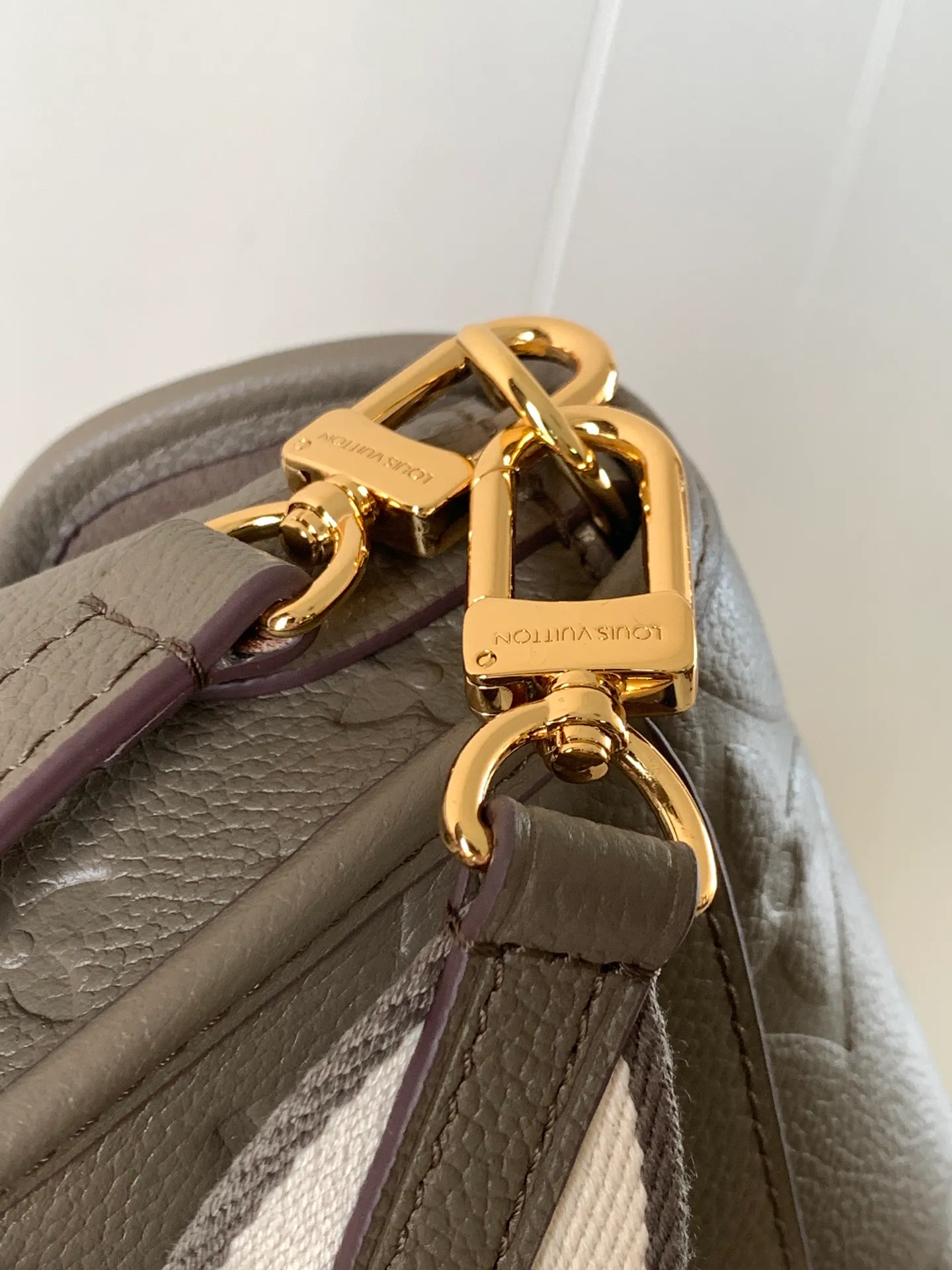 All Categories Official Website "Brand Women's Bags" Women's Bags 💙 LV 2026 New LV Crossbody Bag