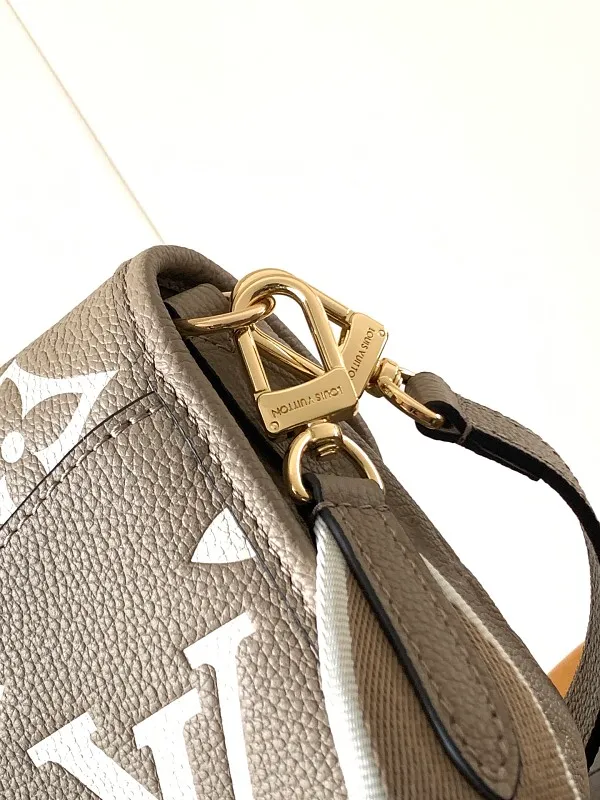 All Categories Official Website "Brand Women's Bags" Women's Bags 💙 LV 2026 New LV Crossbody Bag