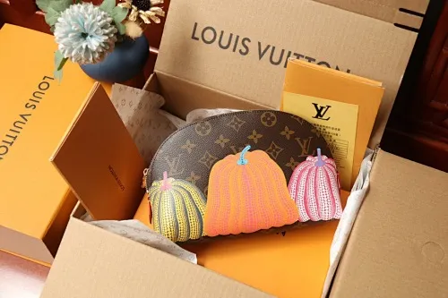 All Categories Official Website "Brand Women's Bags" Women's Bags 💙 LV 2025 New LV Cosmetic Bag