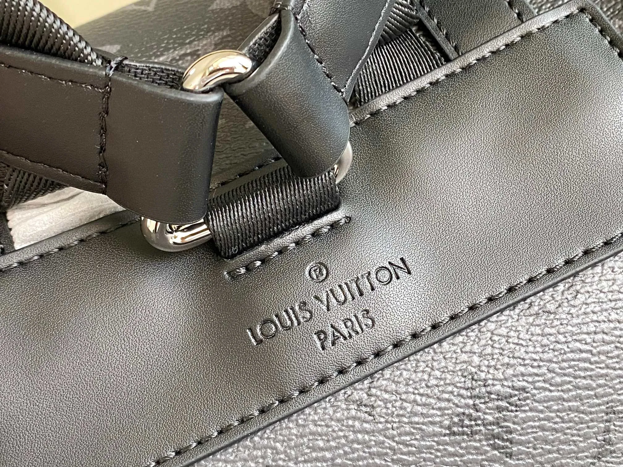 All categories 💚 Authentic bags 💚 LV LV classic backpack