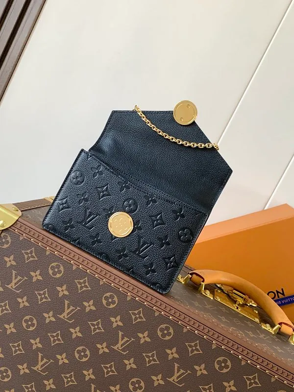 All Categories Official Website "Brand Women's Bags" Women's Bags 💙 LV 2026 New LV Crossbody Bag