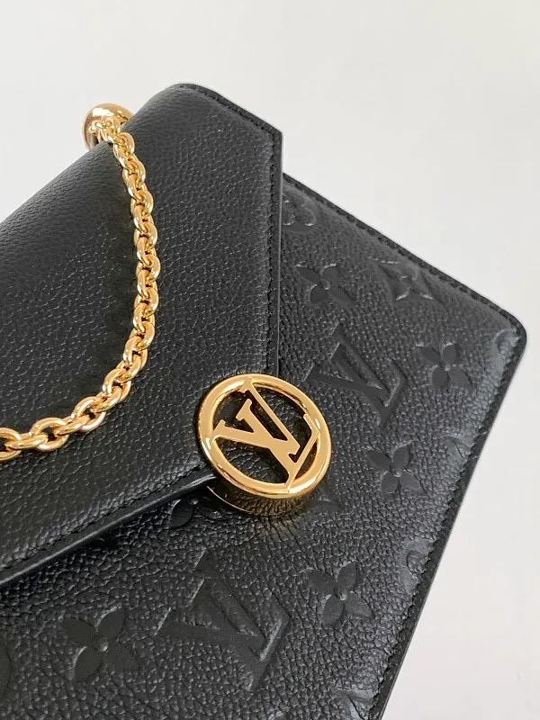 All Categories Official Website "Brand Women's Bags" Women's Bags 💙 LV 2026 New LV Crossbody Bag