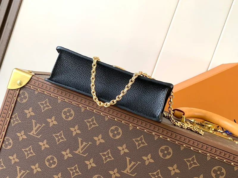 All Categories Official Website "Brand Women's Bags" Women's Bags 💙 LV 2026 New LV Crossbody Bag