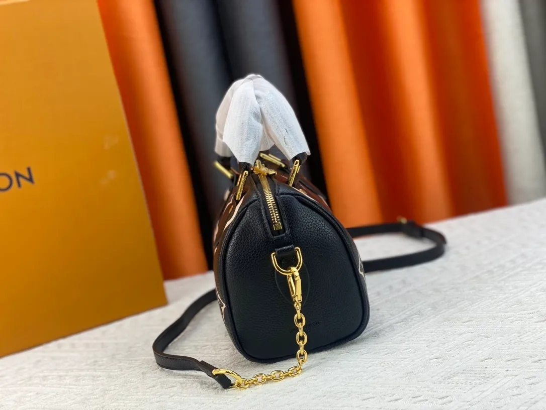 All Categories Official Website "Brand Women's Bags" Women's Bags 💙 LV 2023 New LV Crossbody Bag