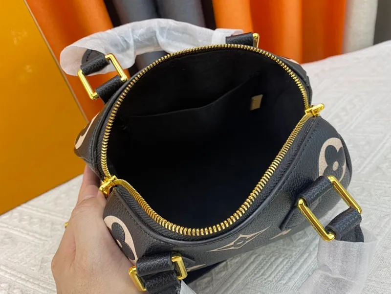 All Categories Official Website "Brand Women's Bags" Women's Bags 💙 LV 2023 New LV Crossbody Bag