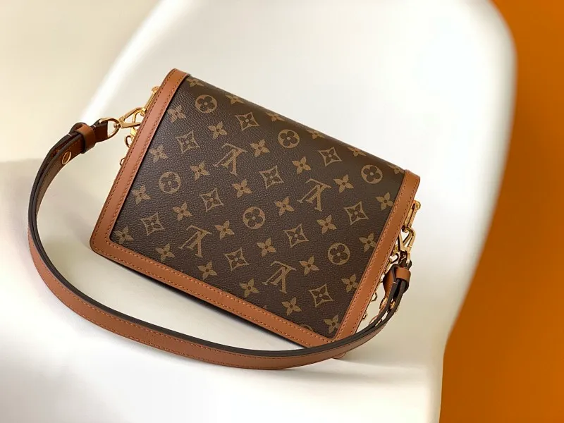 All categories Official website "Brand Women's Bags" Women's Bags 💙 LV replica LV, fine imitation LV bags, LV shoulder bags, 2023 official latest version LV crossbody bag, bag factory, original material, size: 24.5-19-6CM
