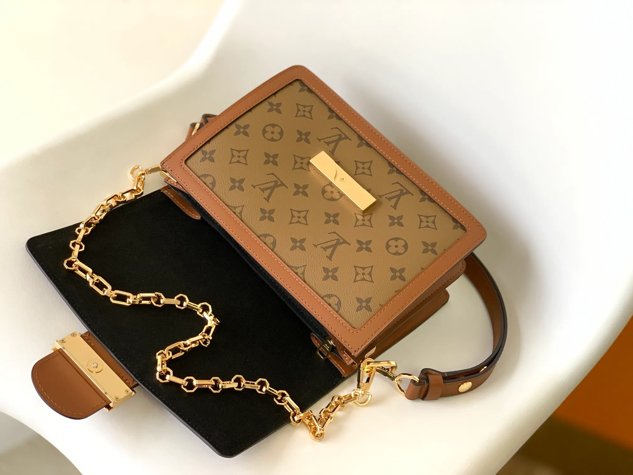 All categories Official website "Brand Women's Bags" Women's Bags 💙 LV replica LV, fine imitation LV bags, LV shoulder bags, 2023 official latest version LV crossbody bag, bag factory, original material, size: 24.5-19-6CM