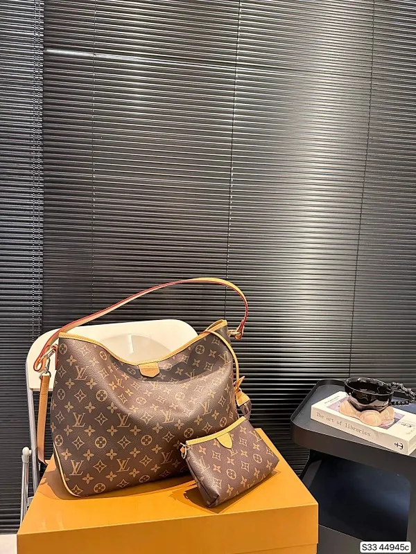 All Categories Official Website "Brand Women's Bags" Women's Bags 💙 LV 2024 New LV Crossbody Bag