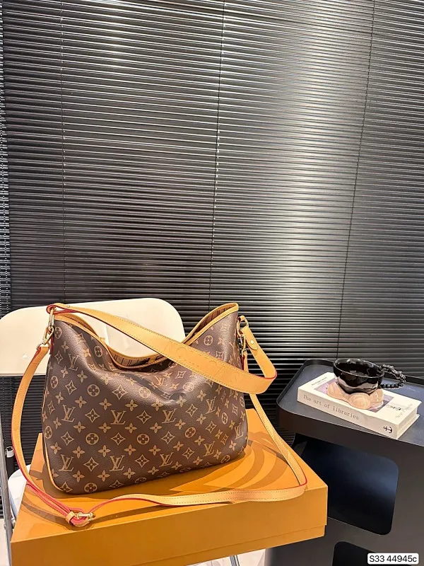 All Categories Official Website "Brand Women's Bags" Women's Bags 💙 LV 2024 New LV Crossbody Bag
