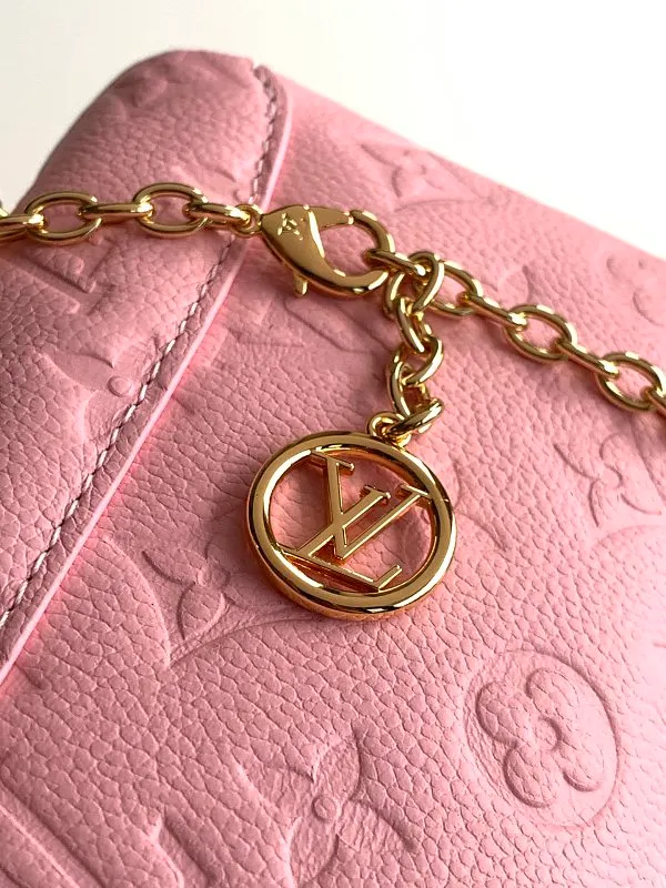 All Categories Official Website "Brand Women's Bags" Women's Bags 💙 LV 2026 New LV Crossbody Bag