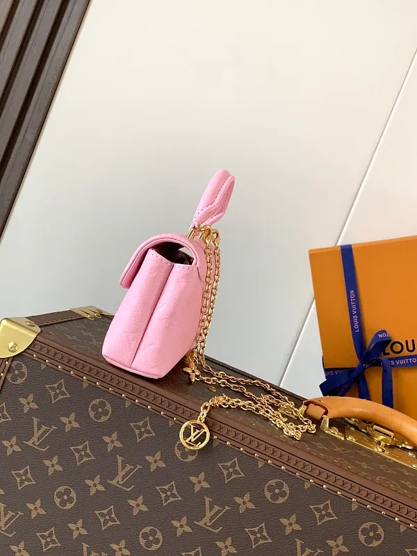 All Categories Official Website "Brand Women's Bags" Women's Bags 💙 LV 2026 New LV Crossbody Bag